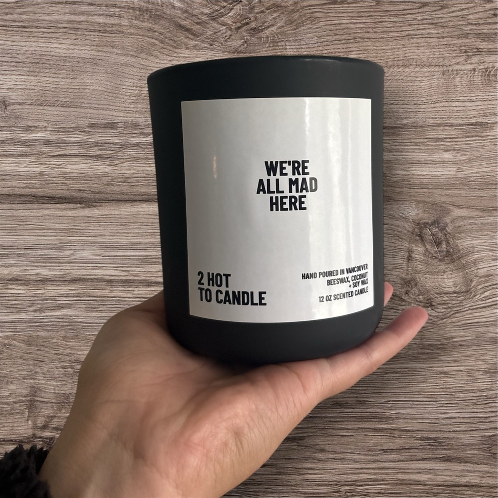 Alice in wonderland Black Scented Candle